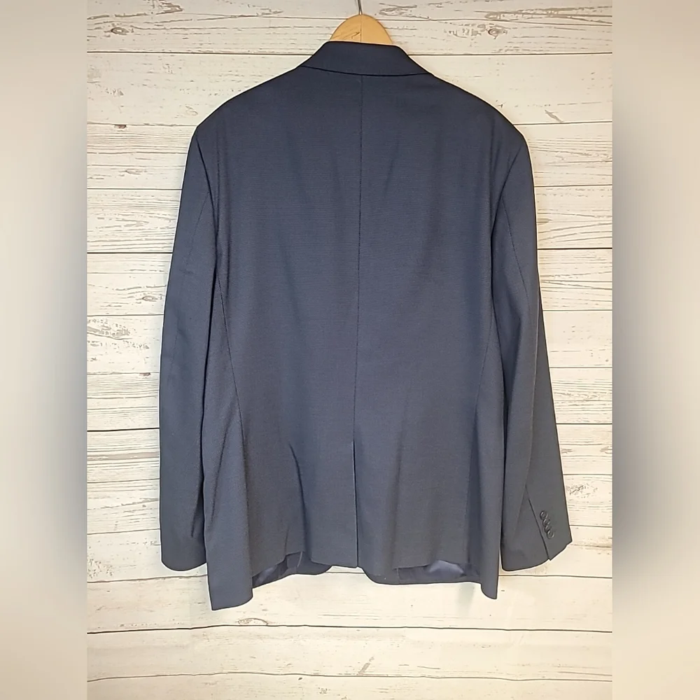Banana Republic Men's blue slim fit blazer 44R 2 button polyester blend‎